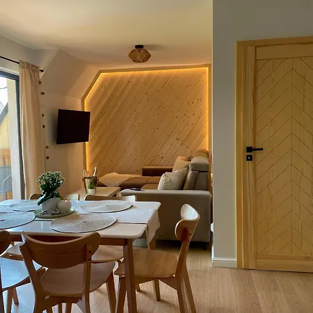 Z Widokiem Na Tatry- Gawronie Gniazdo, Apartamento Zab